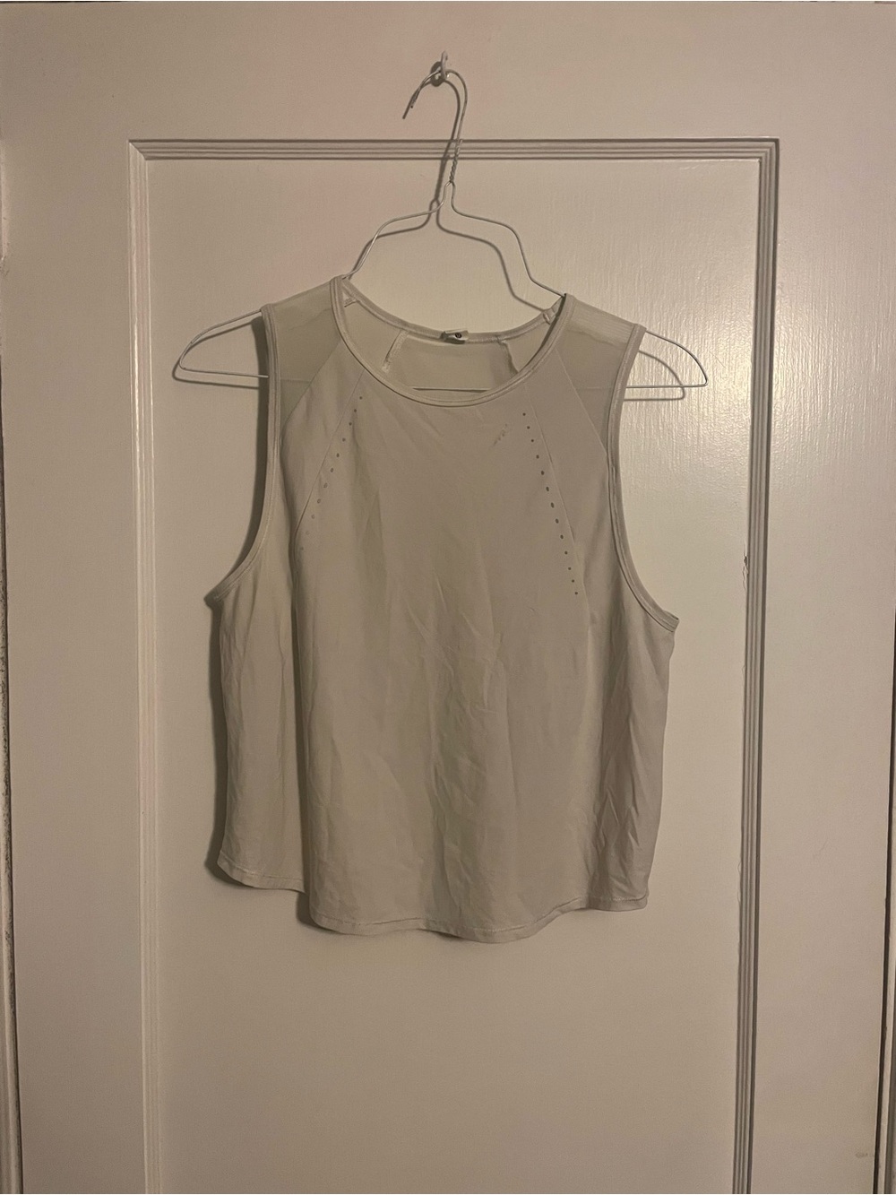Lululemon Sculpt Cropped Tank Top in Bone Women’s Size 4